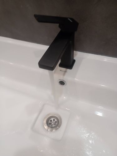 Установка смесителя (на готовые коммуникации)