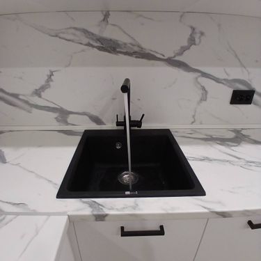 Установка столешницы ДСП Установка стеновой панели МДФ/ДСП Установка и подключение встроенной посудомоечной машины