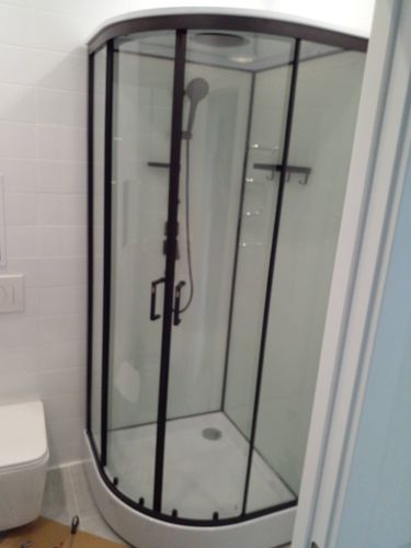 Установка душевой кабины шириной до 90 см