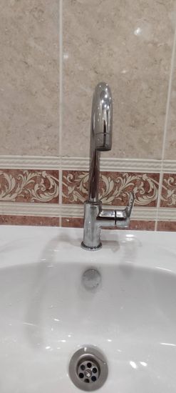 Установка смесителя (на готовые коммуникации)