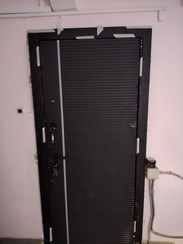 Установка входной двери весом до 95 кг