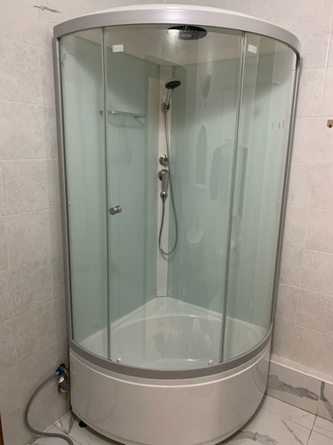 Установка душевой кабины шириной до 90 см