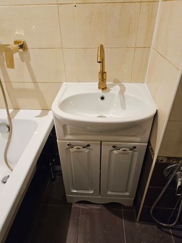 Установка смесителя (на готовые коммуникации)