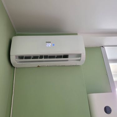 Выполнена очистка фильтров, устранение загрязнений, дезинфекция внутренних элементов, проверка дренажной системы, восстановление работоспособности устройства.