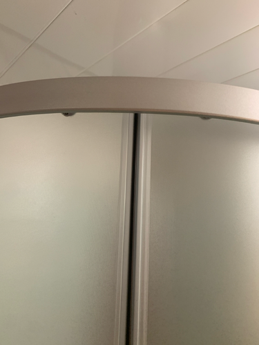 Установка душевой кабины шириной до 90 см