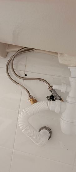 Установка смесителя (на готовые коммуникации)