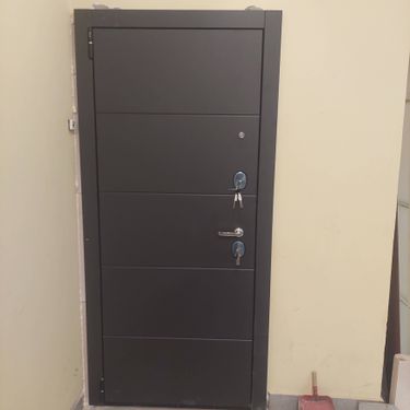 Установка входной двери весом до 95 кг