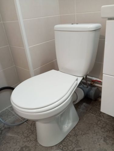 Установка напольного унитаза