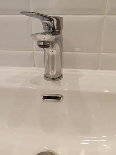 Установка напольного унитаза