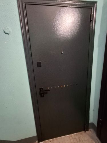 Установка входной двери весом до 95 кг