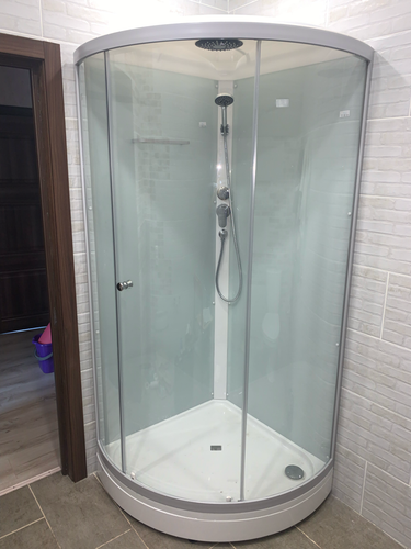 Установка душевой кабины шириной до 90 см