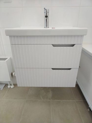 Установка подвесных аксессуаров Демонтаж раковины Демонтаж смесителя