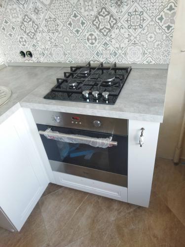 Установка и подключение встраиваемого электрического духового шкафа Уменьшение глубины/высоты/ширины шкафа Выпил одного отверстия/углубления/присадка под петлю в материалах ДСП/Массив