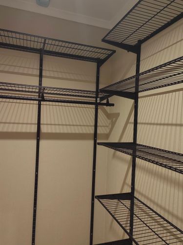 Установка кронштейна под ТВ на стену