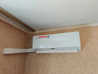 Установка сплит системы 7-9 kBTU (одноэтапный монтаж)