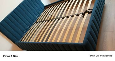 Собрано изделие с выдвижными секциями: установлены направляющие, закреплены фасады, прикреплены ручки, проверена плавность движения, обеспечена устойчивость конструкции.