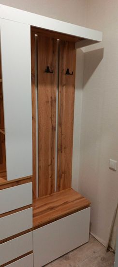 Сборка прихожей