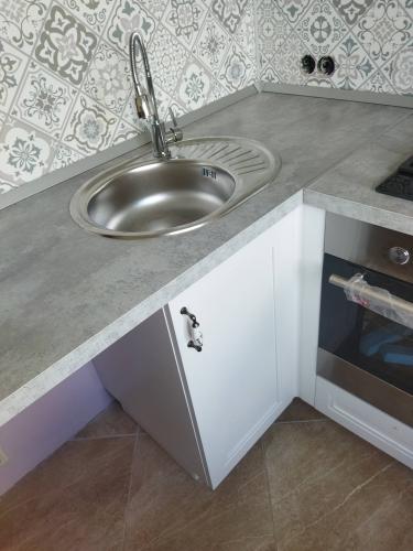 Установка и подключение встраиваемого электрического духового шкафа Уменьшение глубины/высоты/ширины шкафа Выпил одного отверстия/углубления/присадка под петлю в материалах ДСП/Массив