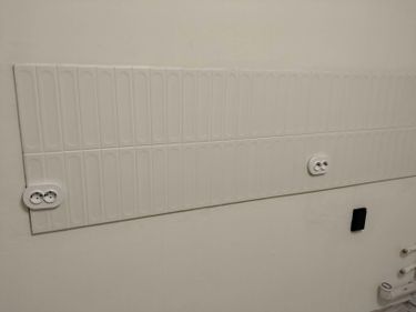 Установка розетки на готовые коммуникации