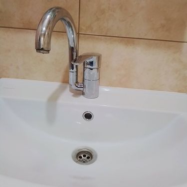 Установка смесителя (на готовые коммуникации)