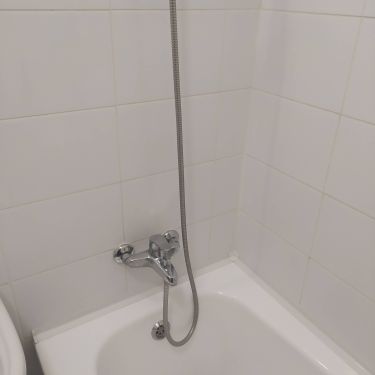 Установка смесителя (на готовые коммуникации)