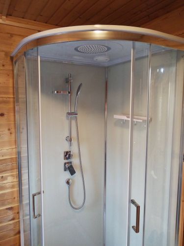 Установка душевой кабины шириной до 90 см