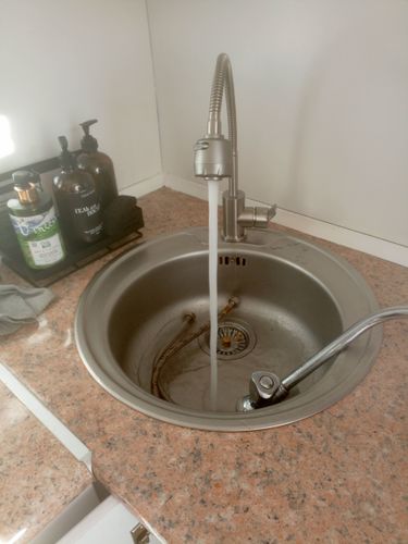 Установка смесителя (на готовые коммуникации)