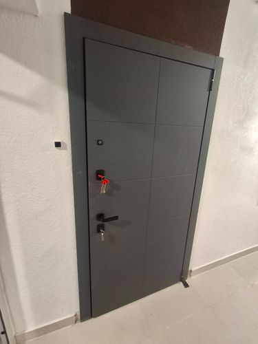 Установка входной двери весом до 95 кг