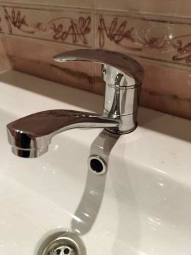 Установка смесителя (на готовые коммуникации)