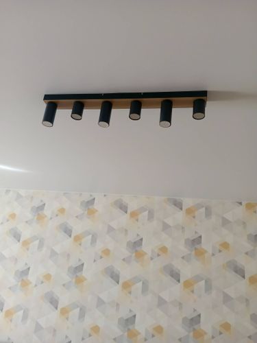 Установка люстры в сборке