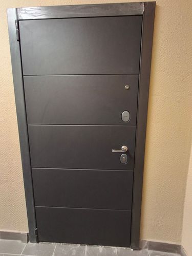 Установка входной двери весом до 95 кг