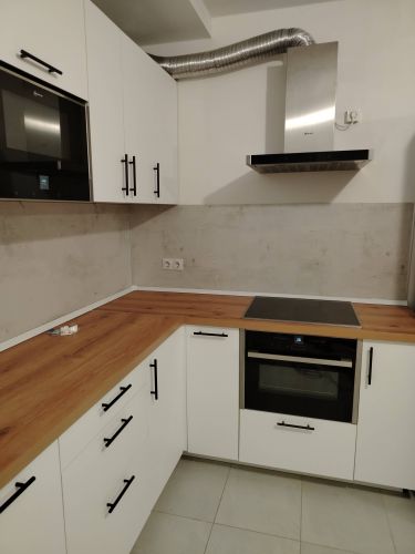 Установка стеновой панели МДФ/ДСП Выпил одного отверстия/углубления/присадка под петлю в материалах ДСП/Массив