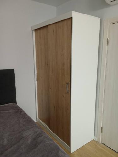 Сборка двухдверного шкафа-купе