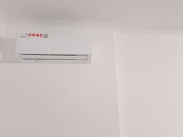 Установка сплит системы 7-9 kBTU (одноэтапный монтаж)