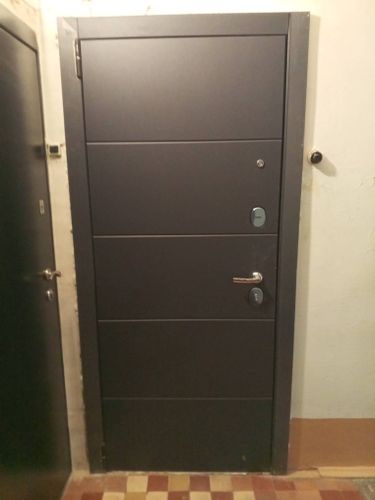 Установка входной двери весом до 95 кг