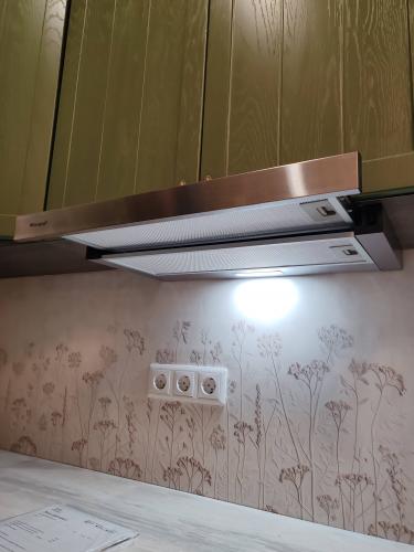 Установка и подключение вытяжки