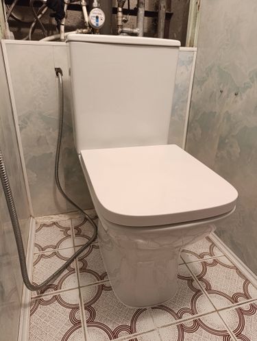 Установка напольного унитаза