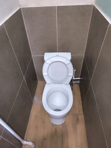 Установка унитаза