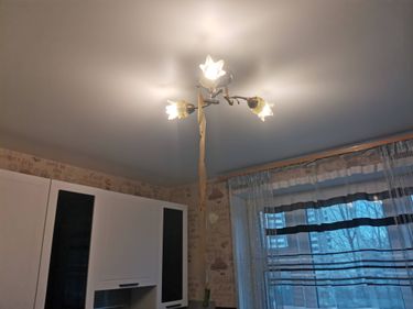 Установка люстры в сборке