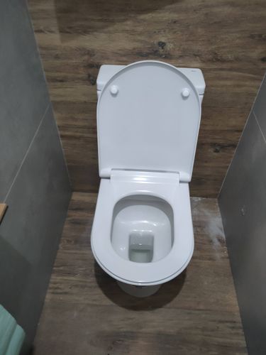 Установка напольного унитаза