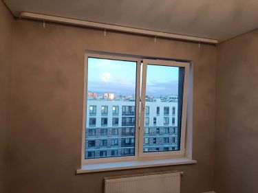 Установка декоративного карниза (одно, двух, трехрядный) длиной до 2,5  метров