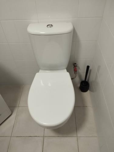 Ремонт бачка (запорной арматуры) напольного унитаза