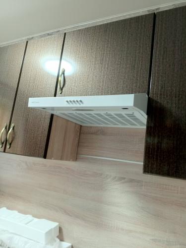 Установка и подключение вытяжки