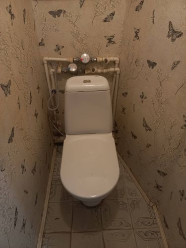 Установка напольного унитаза