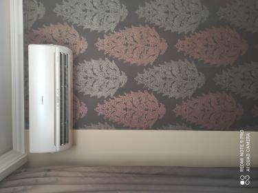 Проведена диагностика, устранена утечка хладагента, заменены фильтры, очищен испаритель, восстановлена работа вентилятора, проверена герметичность соединений, протестирована система управления.