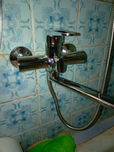 Установка смесителя (на готовые коммуникации)