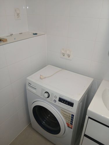 Установка отдельностоящей стиральной машины с подключением