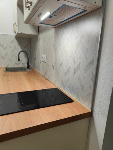 Установка розетки на готовые коммуникации