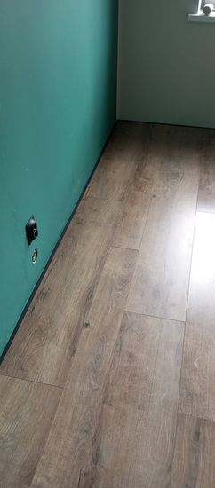 Прямая укладка ламината с подложкой более 20 кв.м