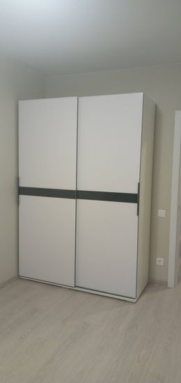 Собран корпус, установлены двери, закреплены направляющие, отрегулированы механизмы, проверена устойчивость, завершена финишная отделка, произведена уборка рабочего места.